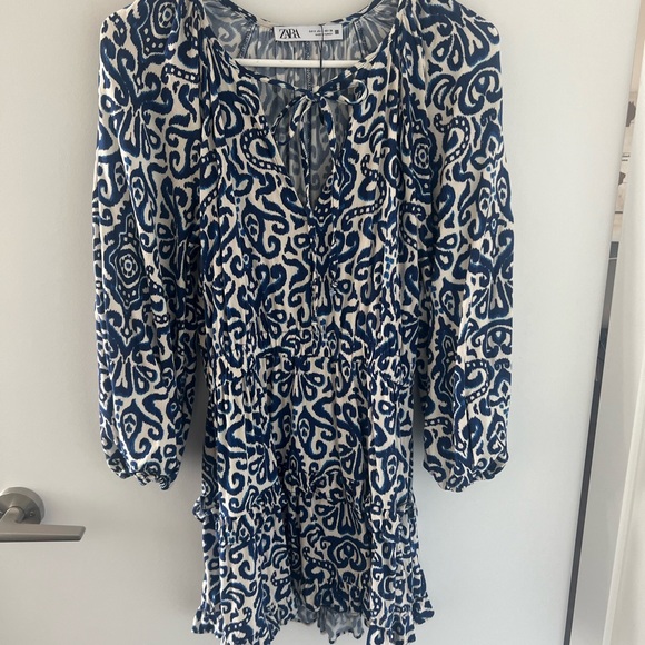 Zara top, or mini dress. 😉 Blue and white. - Picture 3 of 4